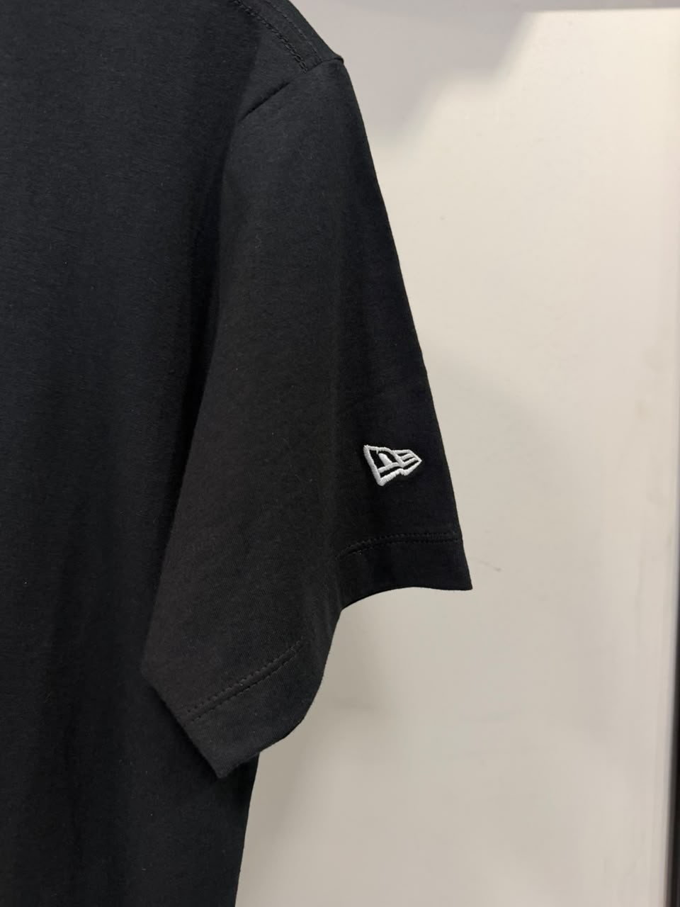 Camiseta New Era NY Yankees Preta foto 2