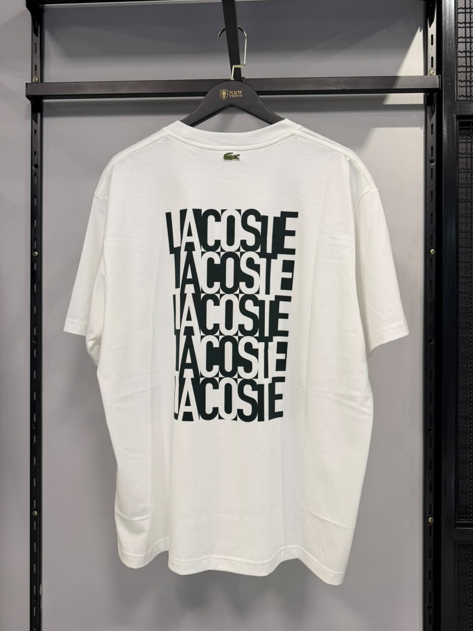 Camiseta Lacoste Branca com Logo Clássico foto 2