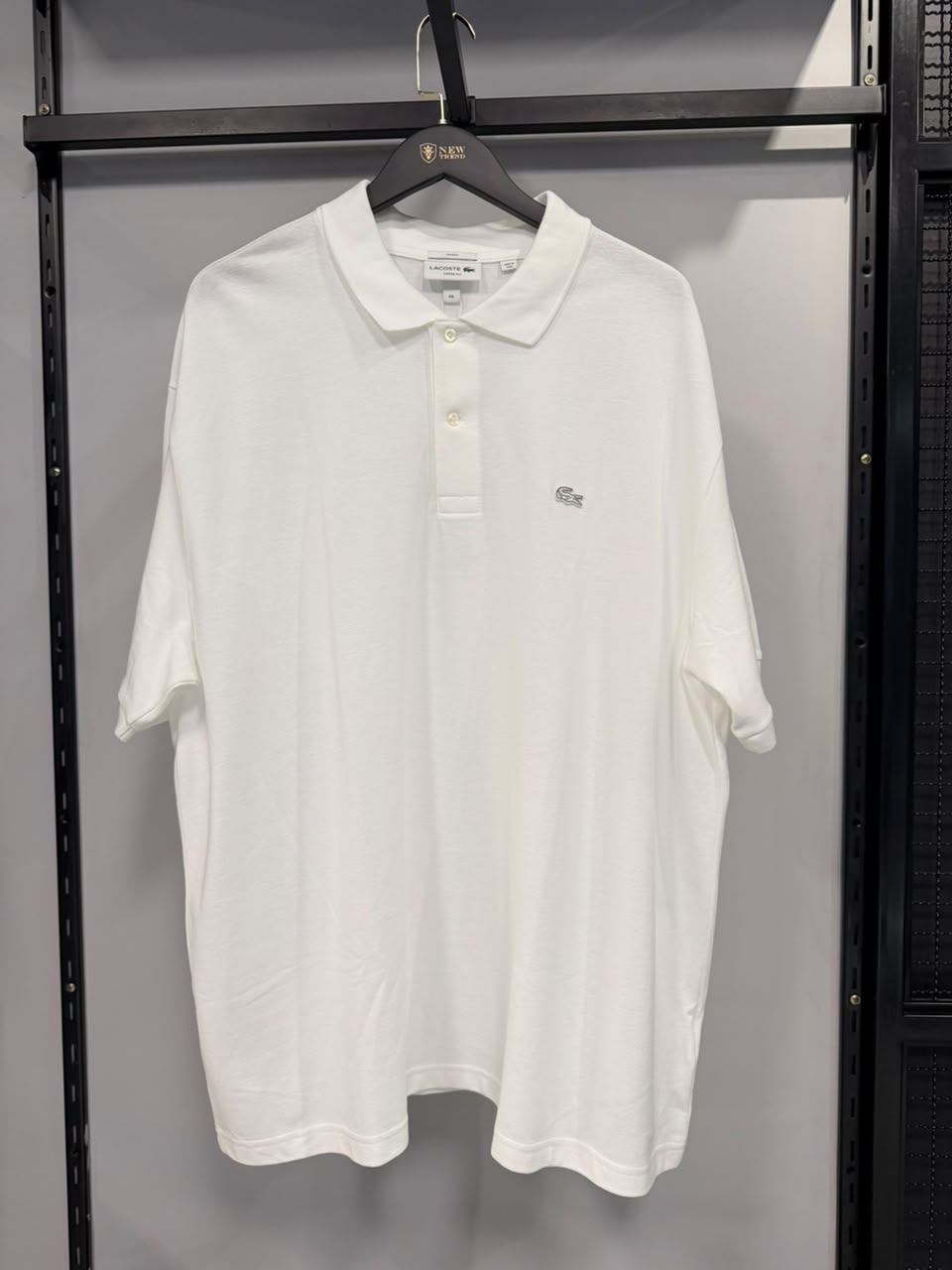 Polo Lacoste Branca com Croc Prata