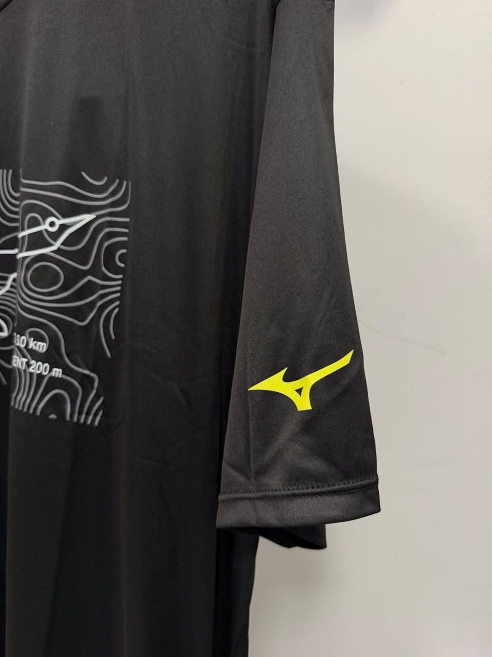 Camiseta Mizuno Graphic TR Masculina - Preto foto 2